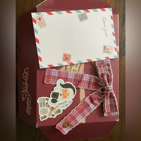 Living Fully Co. Mallory Ervin Sweatshirt - Picture 3 of 7